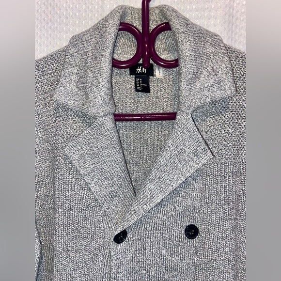 2/49$ Men’s H&M gray 100% cotton Double-Breasted Gilet knit Cardigan Sz medium - Picture 2 of 13